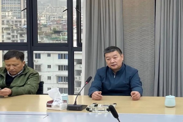 麗水市建設(shè)局黨組書(shū)記、局長(zhǎng)鐘小松一行到浙江中立建設(shè)有限公司走訪